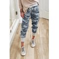 thumbnail image 1 of Pantalon de Sport en Tricot à Imprimé Camouflage Gris pour Femmes, 1 of 4