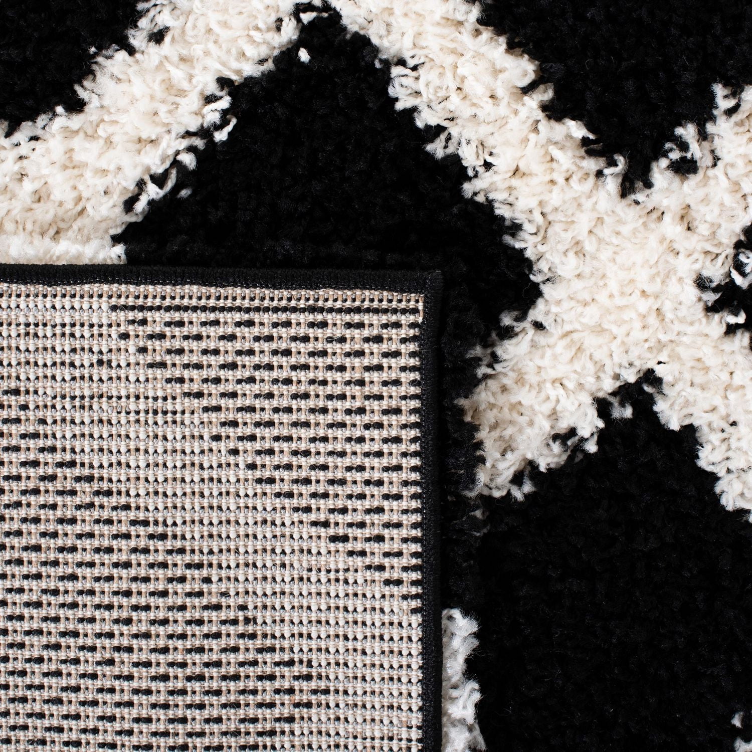 Safavieh Dallas Jerrie Geometric Shag Area Rug