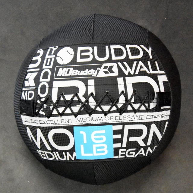 MD Buddy , Balle Murale, 16 Lb, Gros Plan Vue avant d'Une Balle Murale en Vinyle Texturé Noir avec Image de Marque et Marquages de Poids Imprimés Blancs et Bleus, avec Surpiqûres Noires Renforcées. Conçue pour l'Entraînement de Force, l'Endurance et les Exercices de Conditionnement, Convient aux Mouvements du Tronc et de la Rotation.