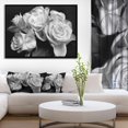 thumbnail image 4 of Designart Bouquet de roses noir et blanc ART MURAL À CADRE FLOTTÉ, 4 of 4