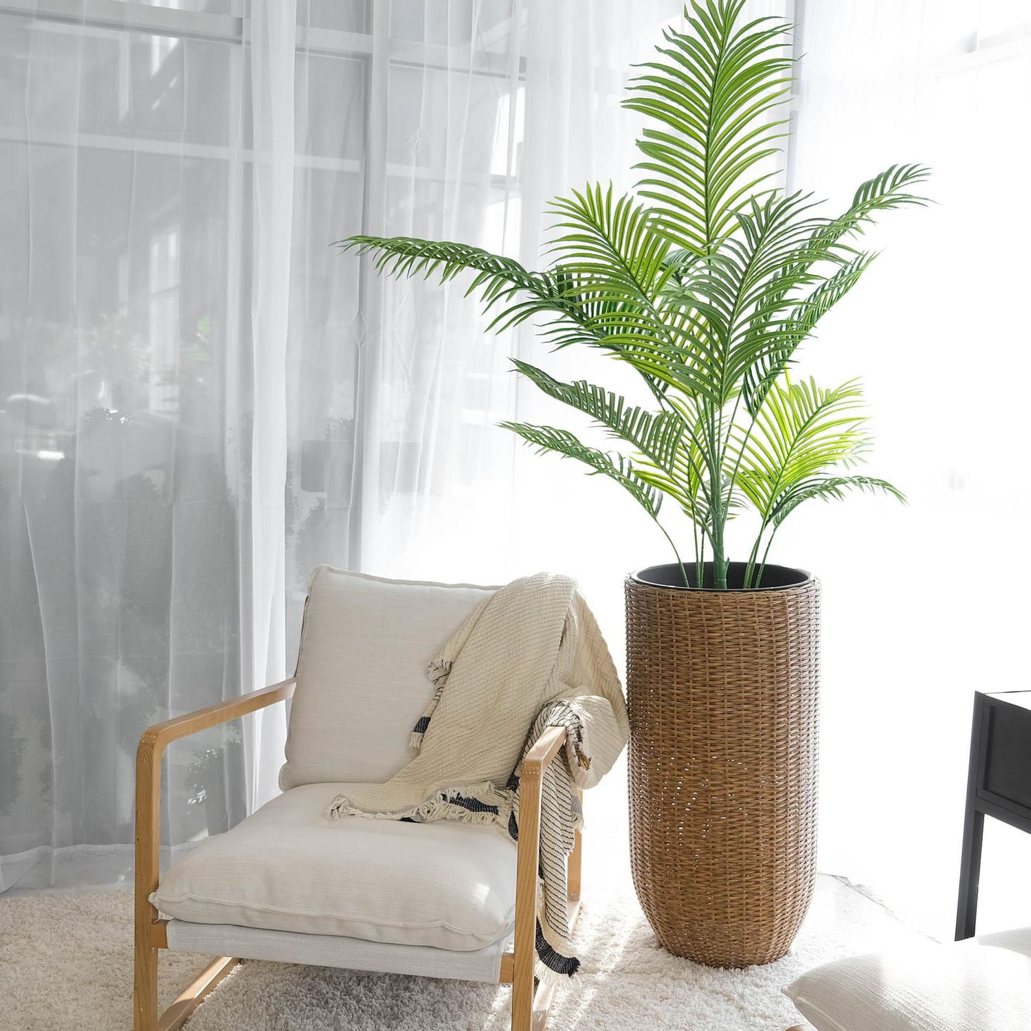 Rolland XL Rattan Planter Light Brown, 35.4"