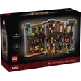 thumbnail image 2 of LEGO Icons La librairie : Le Coin Lecture Ensemble de Construction 11379, 2 of 9