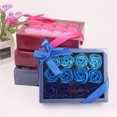 thumbnail image 1 of Vaidha Couple de la Saint-Valentin - Bouquet de Fleurs Roses Illets Boîte Cadeau Mariage Maison, 1 of 1