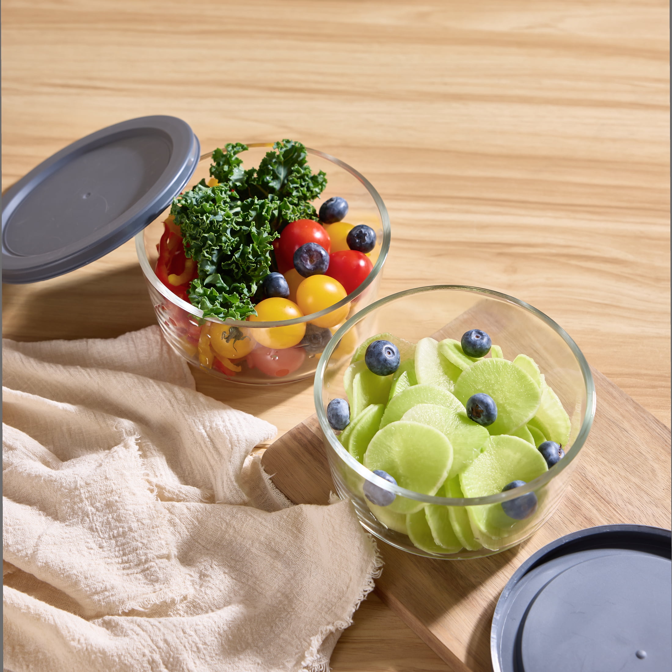 Mainstays Round Glass Food Storage Container with PE Lid 920ml