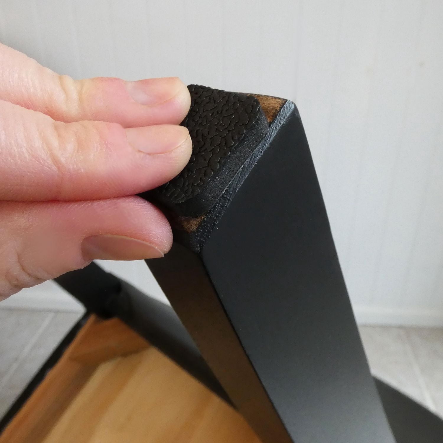 Super Sliders With Gorilla Glue 1" Gripper Pads 16 pc