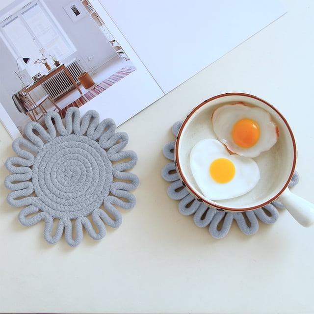 Nilvkv Woven Insulation Pad Kitchen Flower Shaped Placemat Handmaded Pot Mat Cup Mat Size 7X7 Inches