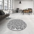 thumbnail image 4 of Ahgly Company Tapis Rond Lavable en Machine Intérieur Transitionnel Gris Clair, 5 Pieds Rond, 4 of 7