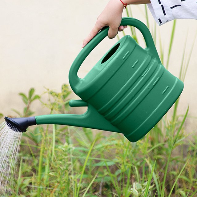 Cartoon Éléphant en Forme d'Arrosage Pot Doux Plage Sprinklers Petit Trou Portable