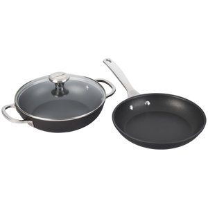 Le Creuset Toughened Non-stick Pro Ensemble d'articles de cuisine 3pc. (9.5 Boîte à frire & 2.5 qt Braiser W/Glass Lid)