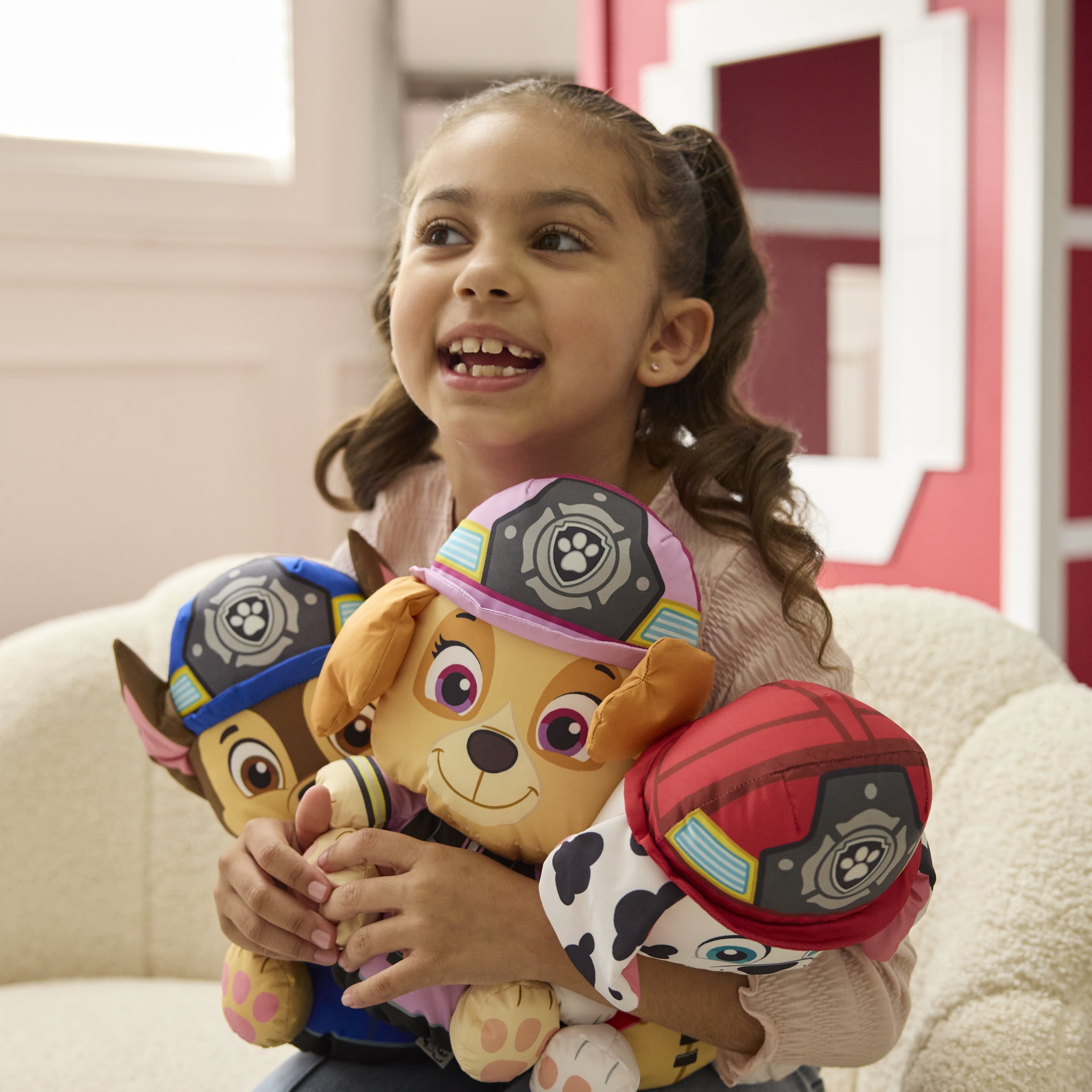 PAW Patrol, Peluche Chase pompier Swisheez, jouet officiel du célèbre dessin animé, peluche moelleuse pour enfants à partir de 3 an, 25,5 cm