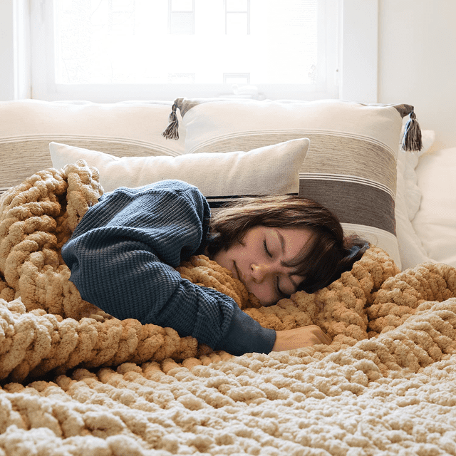 Comtest Chunky Knit Throw Blanket Chenille, Khaki, 47"x71"(Home Size)