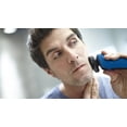 thumbnail image 4 of Philips Series 5000, Wet & Dry Electric Shaver, S5466, 4 of 11