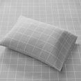 thumbnail image 3 of Beautyrest Ensemble de Draps en Flanelle 100 % Coton Surdimensionné en Gris à Carreaux, 3 of 8