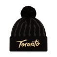 thumbnail image 1 of Ensemble des Fêtes pour Hommes Toronto Raptors NBA Authentics City Series, Tuque en Tricot à Pompon à Rayures Noires, 1 of 2