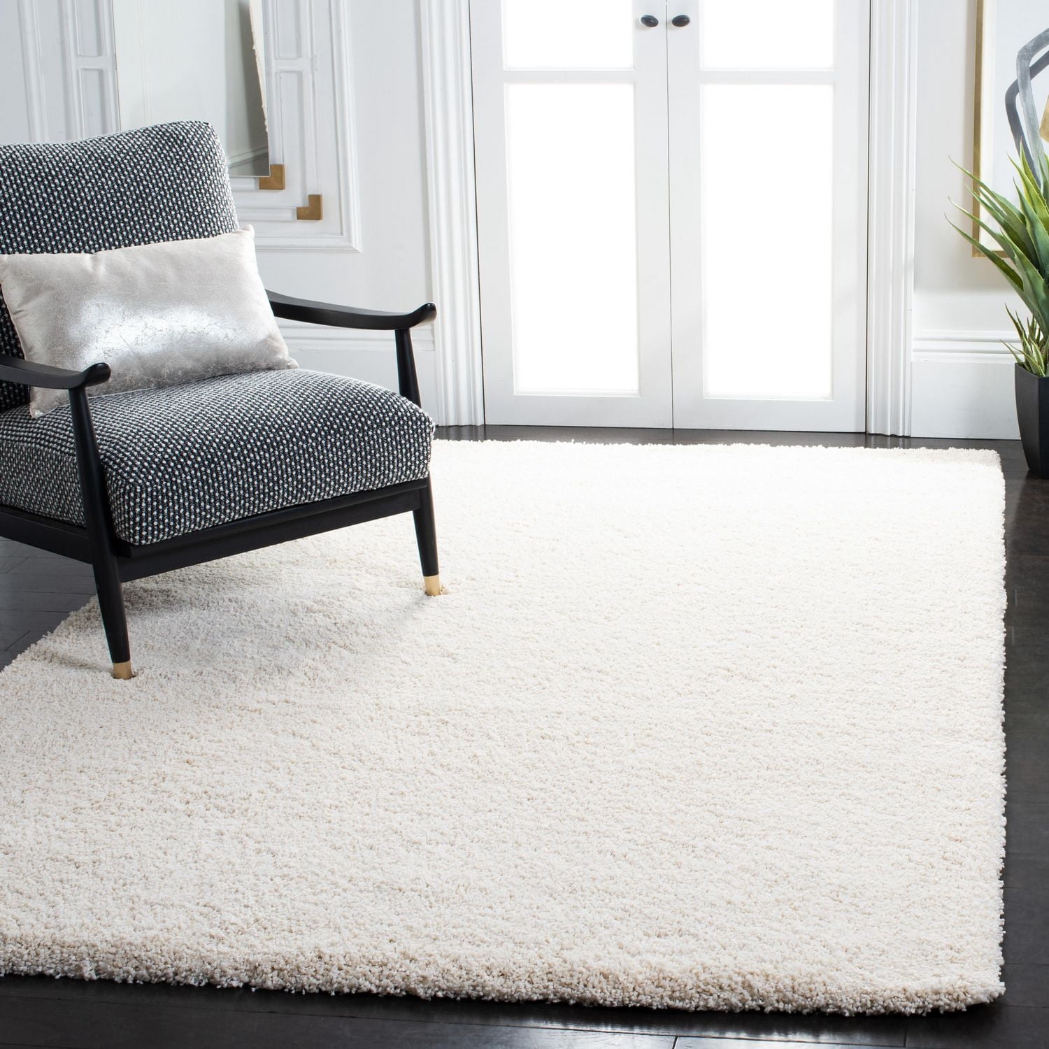 Safavieh Milan Harlow Solid Shag Area Rug