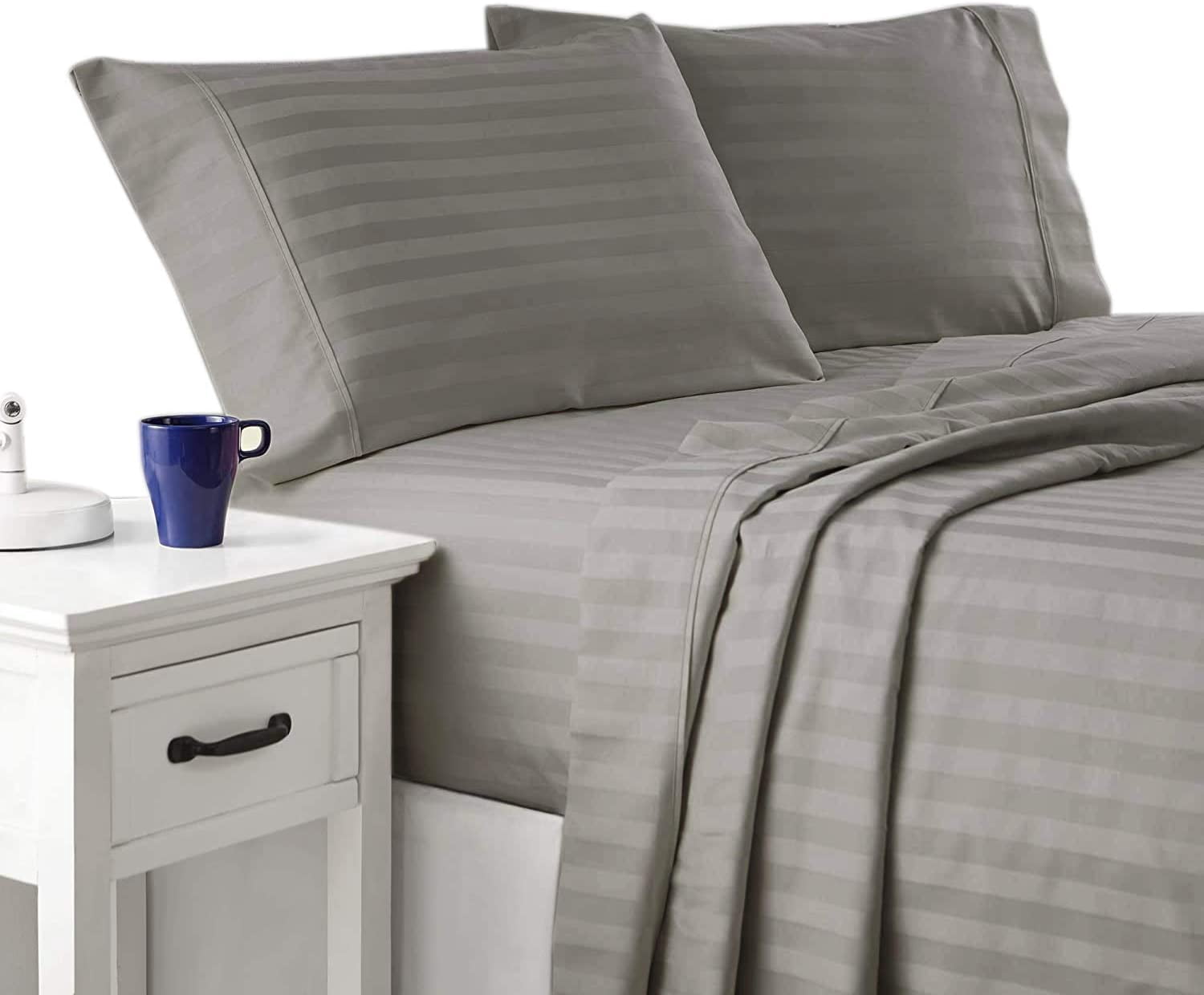 900 Thread Count 100% Egyptian Cotton 4-Piece Bed Sheet Set (1 Flat, 1 Fitted Sheet, 2 Pillow Covers) 30 Inches Deep Pocket Size Stripe Pattern