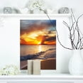 thumbnail image 1 of Coucher de Soleil Jaune sur une Plage Lugubre - Impression sur Toile de Plage Moderne, 1 of 3