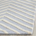 thumbnail image 2 of Safavieh Cambridge Lilly Tapis Rayé, 2 of 3