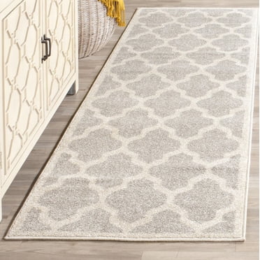 Safavieh Amherst Roderick Geometric Area Rug