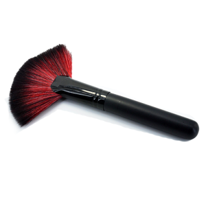 Brosse de maquillage visage Fan Brosse professionnelle en surbrillance Brosse Blush Bronzer Cheekbones Brosse Soft Cosmetic Tool