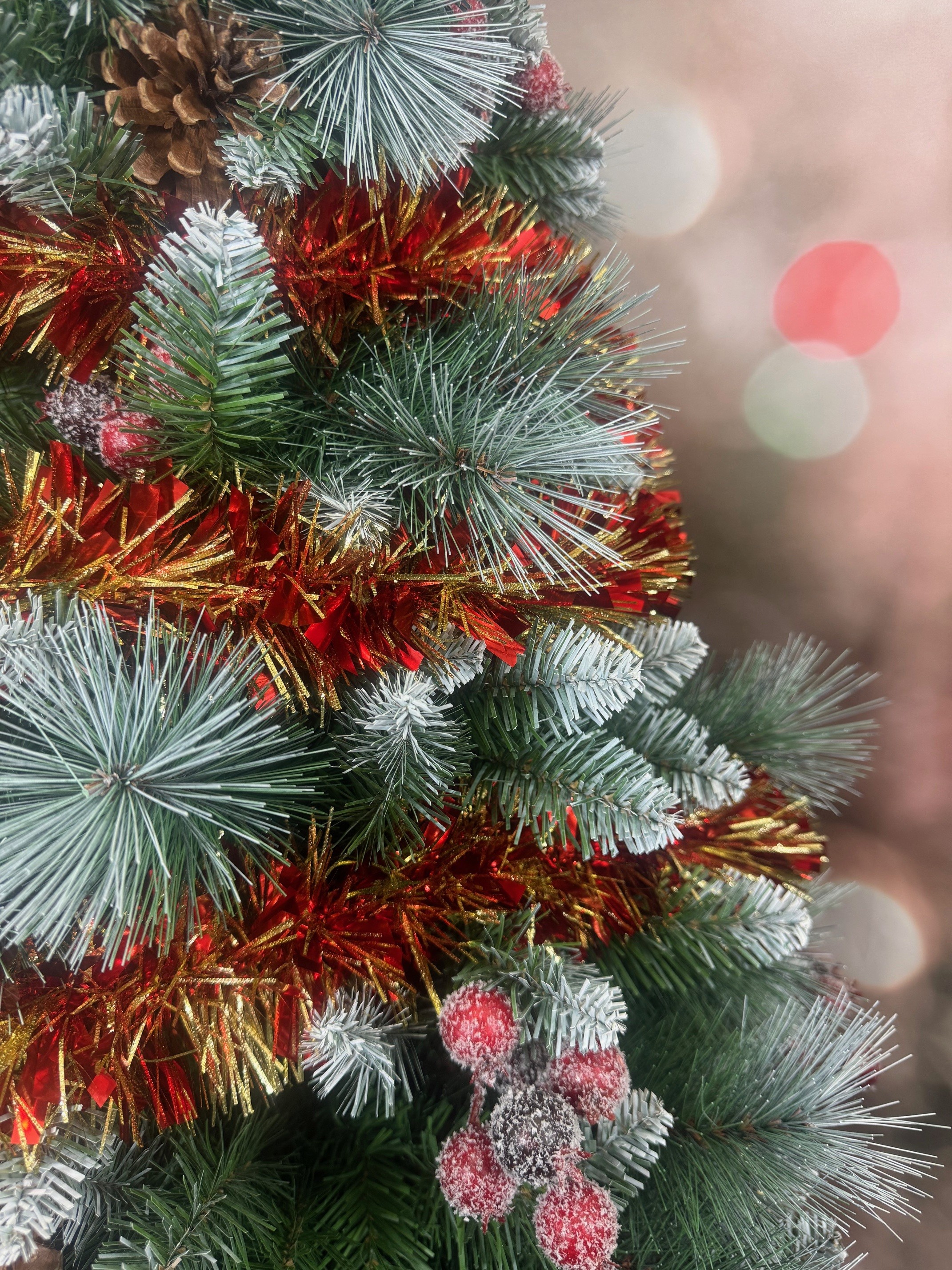 Holiday Time Christmas Red Gold Tinsel Garland 12 Foot