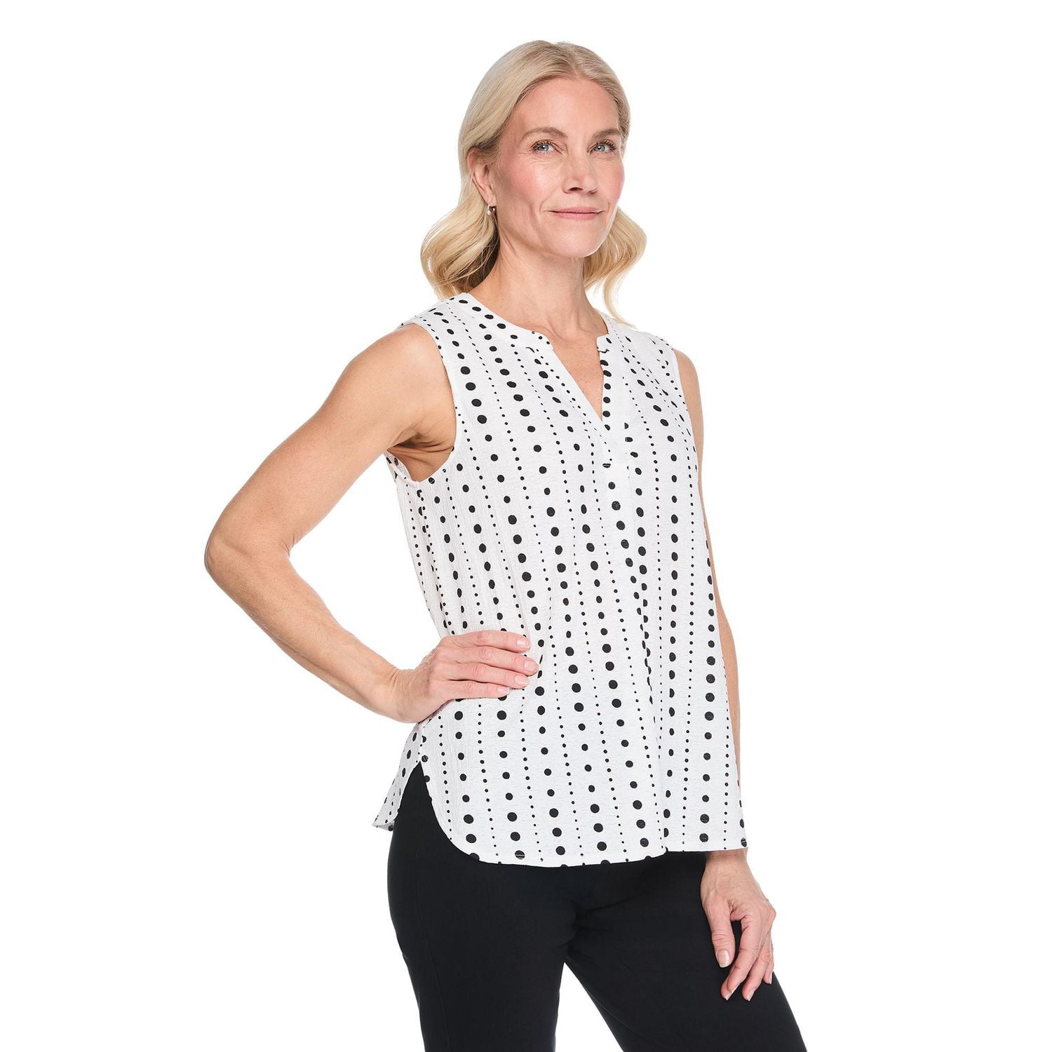 Iyla Women's Crinkle Sleeveless Blouse