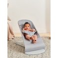 thumbnail image 4 of BabyBjÃ¶rn Transat Bliss, Cadre Gris Pâle, Coton, Courtepointe Pétale, Gris Pâle, 4 of 9
