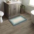 thumbnail image 3 of Tapis de bain Spectrum de hometrends, 3 of 4
