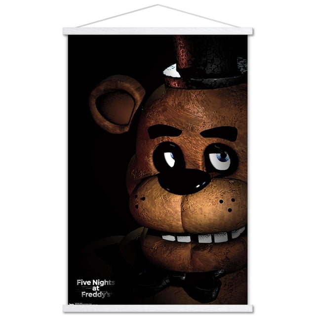 Five Nights at Freddy's - Affiche Murale Freddy, 14,725 Po x 22,375 Po Montrant un Gros Plan Centré du Visage Animatronique Brun Texturé de Freddy Fazbear avec Yeux Bleus, Sourcils Noirs, Nez Noir, Dents Blanches, Haut-de-Forme Noir et Nœud Papillon sur Fond Noir, Convient à la Décoration Murale de Chambre Ou de Bureau.