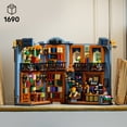 thumbnail image 4 of LEGO Icons La librairie : Le Coin Lecture Ensemble de Construction 11379, 4 of 9
