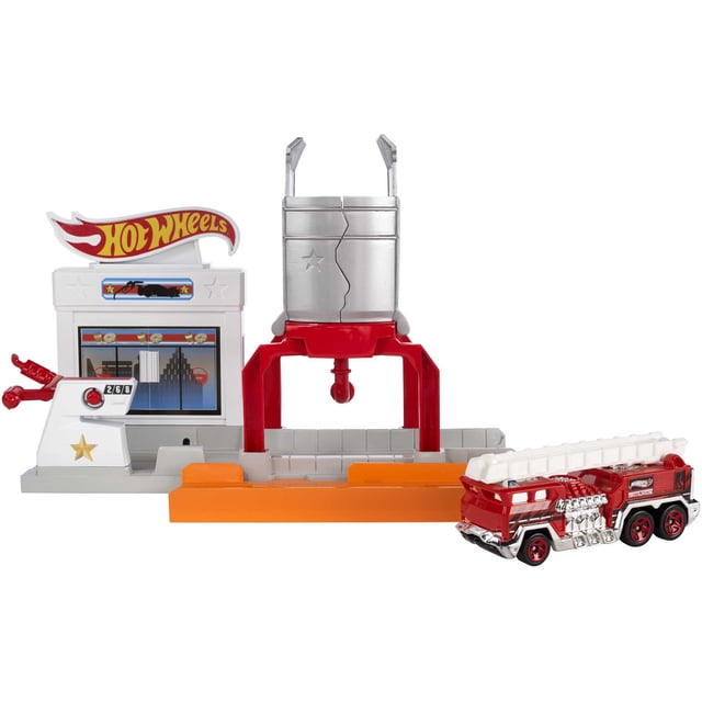 Hot Wheels Ensemble de Jeu Blaze Blast avec une Voiture de Course Dépliable Comprenant un Lanceur Blanc et Rouge, une Grue Argentée avec des supports Rouges, et un Camion de Pompiers Rouge avec une Échelle Blanche, Convient pour Se Connecter à d'Autres Pistes Hot Wheels pour Créer des Aventures de Course Prolongées.