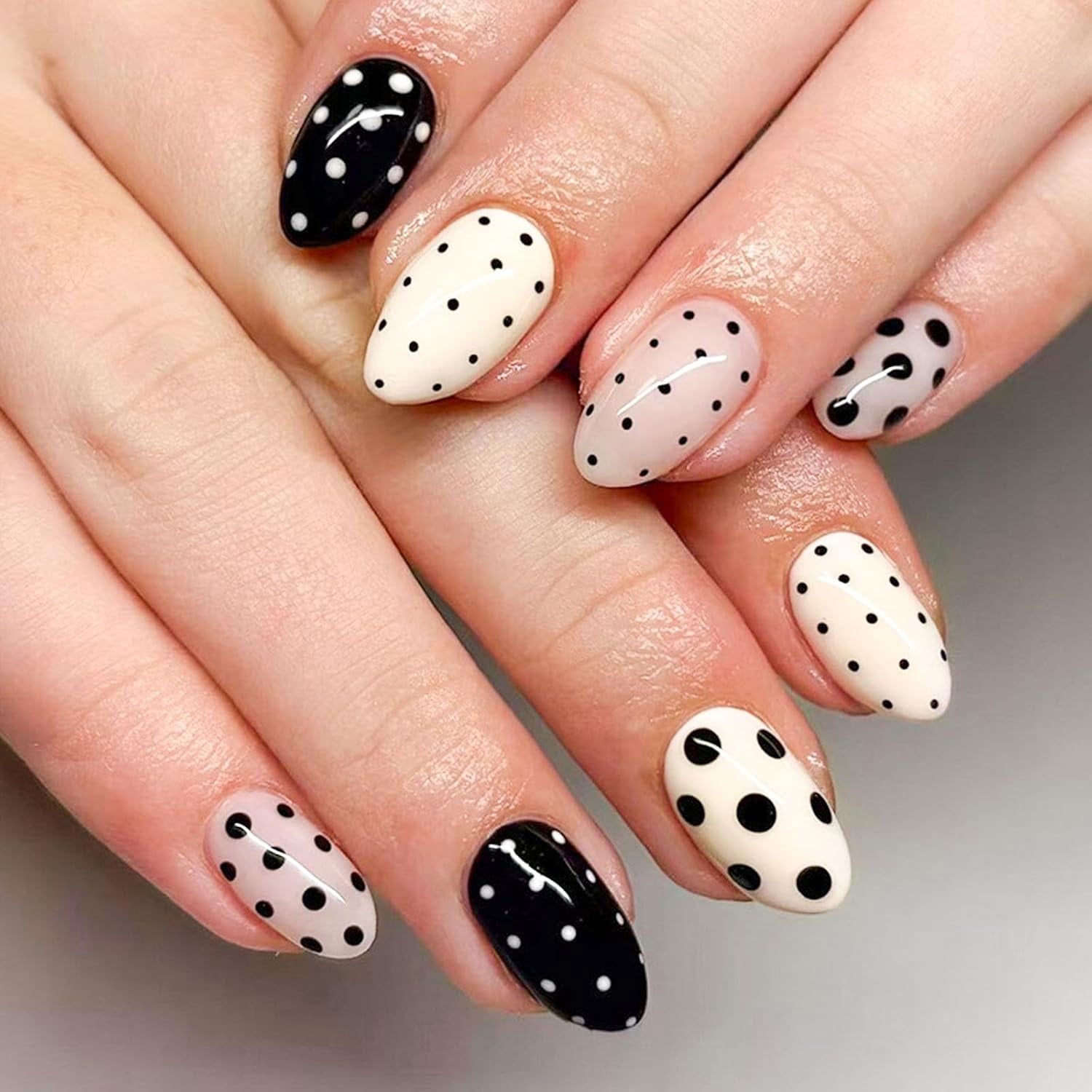 Classic black and white polka dot nail set