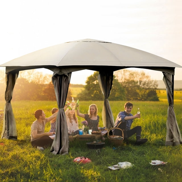 Gymax Auvent de Gazebo de Patio 11,5 Pi pour Mariage et Fête, Abri, Moustiquaire avec Tissu polyester Kaki 160 G/m2 et Cadre en Acier Résistant à la Rouille. Comprend un Dôme Incliné pour le drainage de l'Eau, Moustiquaire Zippée et Sangles à Boucle pour Fixation de Rideau. dimensions Spacieuses 11,5 Pieds x 11,5 Pieds Convenant aux Rassemblements Extérieurs, Offrant une protection contre les UV et la Pluie. Montré dans un Champ Gazoné pour Que les Gens Profitent d'Un Pique-Nique sous le Gazebo