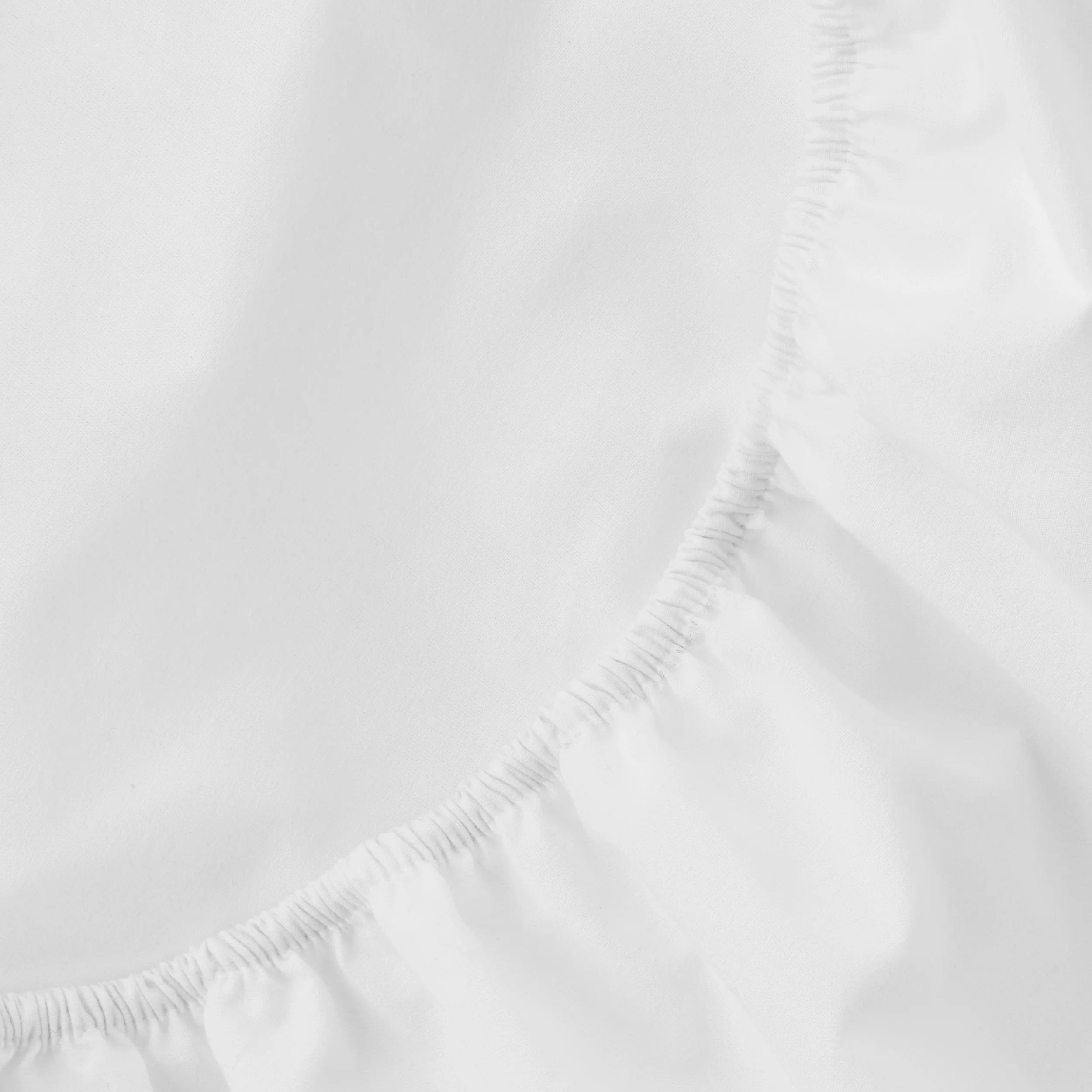 Parure de lit 4 pièces Mainstays en mélange de coton 300 nombre de fils (blanc et CVC), très grand lit (adulte)