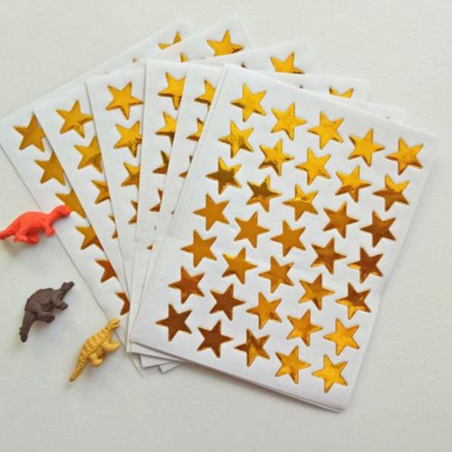 KUIZAP 10 Feuilles Autocollants Auto-Adhésifs 15mm pour Récompense Scolaire Professeur Bureau (Or)