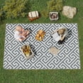 thumbnail image 2 of Tapis Extérieur Réversible pour VR, Tapis de Sol de Patio 5 Pieds x 8 Pieds, Gris et Blanc, 2 of 9