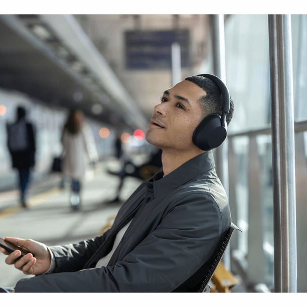 Sony WH-1000XM5: Wireless headphones with top noise canceling