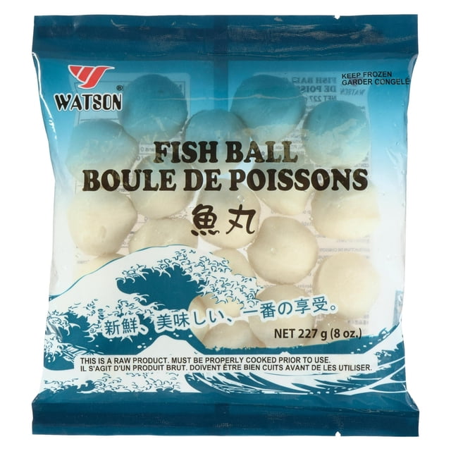 Watson Boulette de Poisson Surgelée - Petit Sac avec des Boulettes de Poisson Blanches à l'Intérieur, un Emballage Transparent Bleu et Blanc avec des Graphiques de Vagues et un Étiquetage Multilingue, Pesant 227 Grammes (8 oz), Parfait pour Fondue Chinoise, Cuisson à la Vapeur, Friture et Ébullition, comme Ingrédient Polyvalent de Fruits de Mer Surgelés.