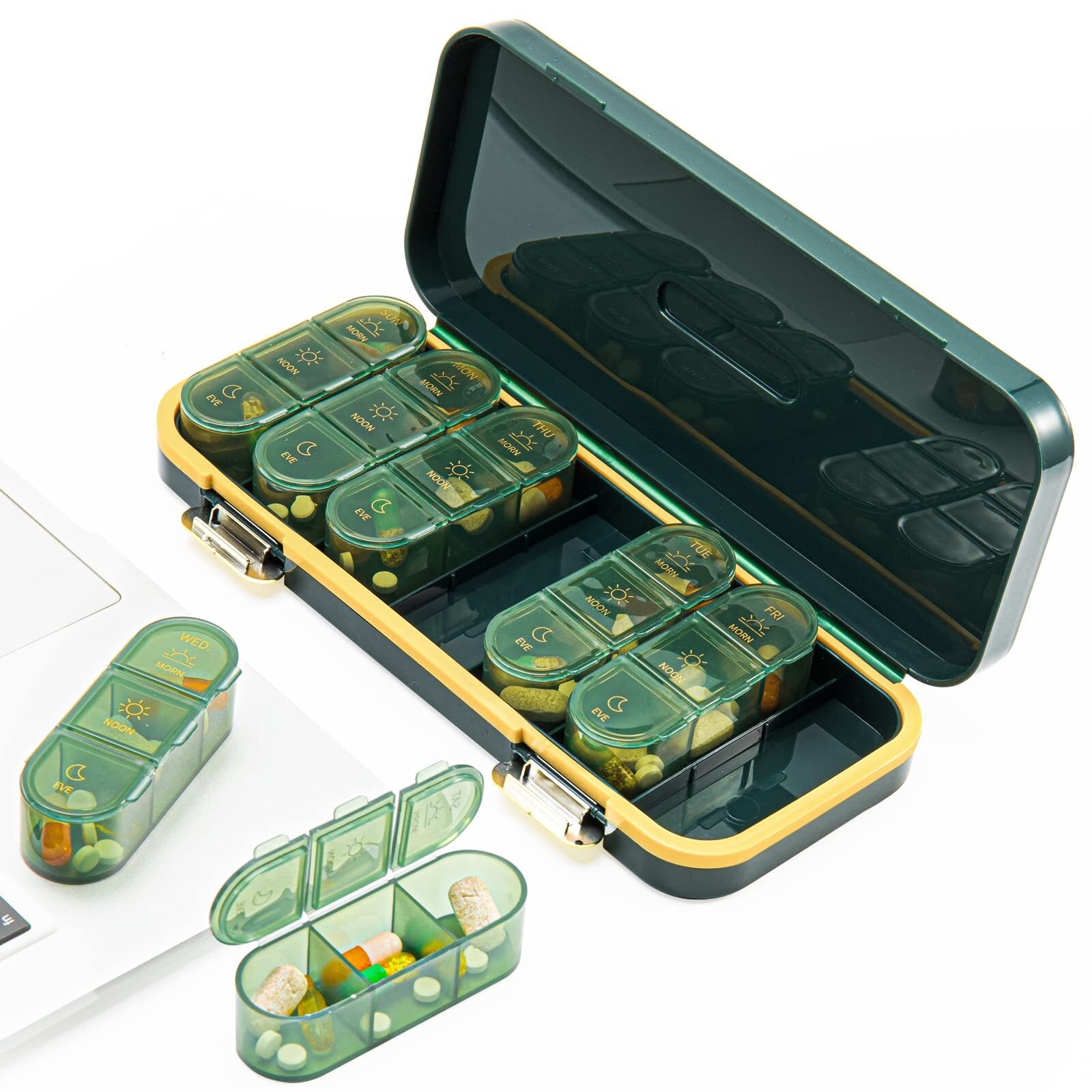 WANGQI Pill Organizer, Weekly Pill Dispensers, 3 Times A Day, 7 Day Pill Box, Large Compartments Travel Pill Container Pill Case for Fish Oil Vitamins