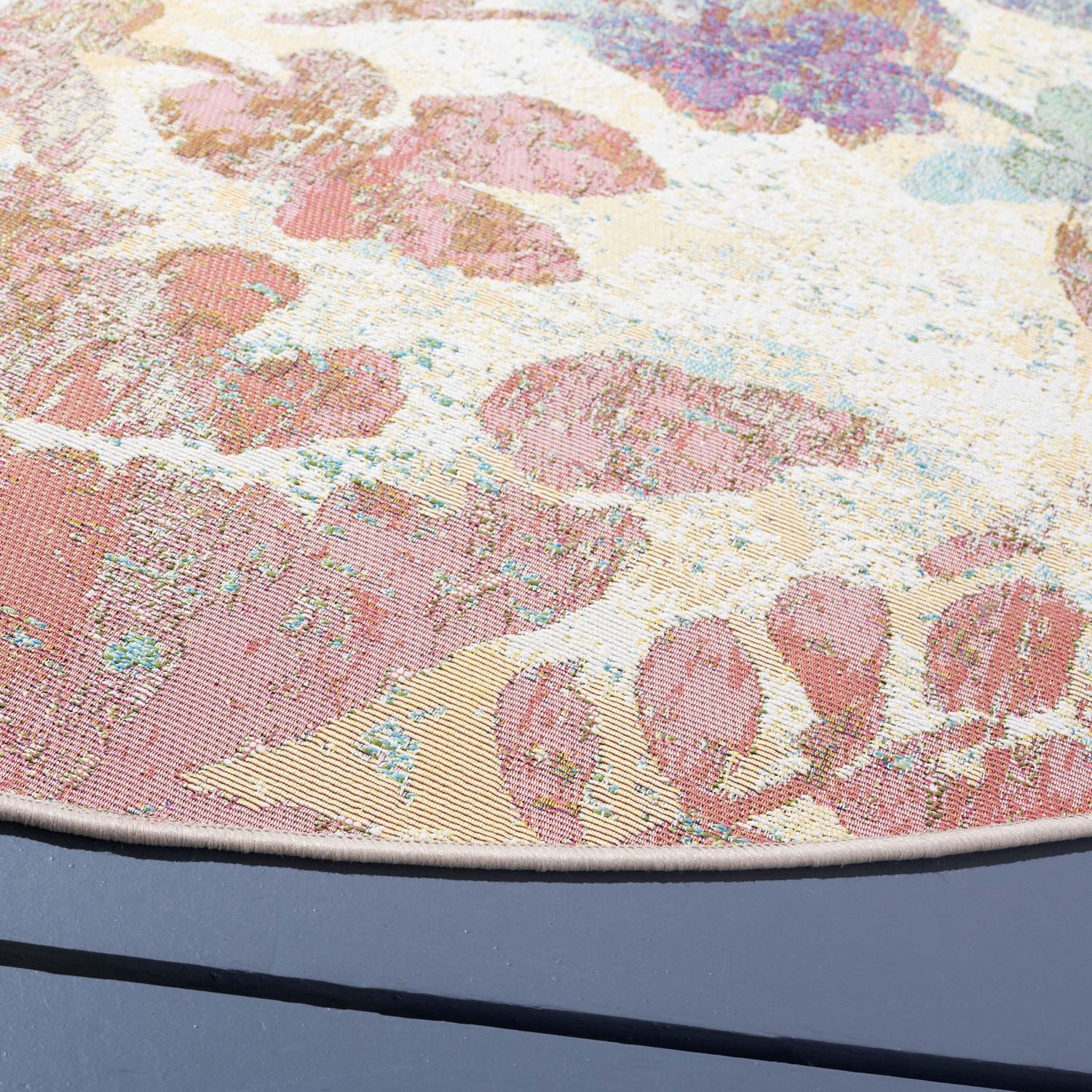 SAFAVIEH Barbados Andy Floral Indoor/Outdoor Area Rug