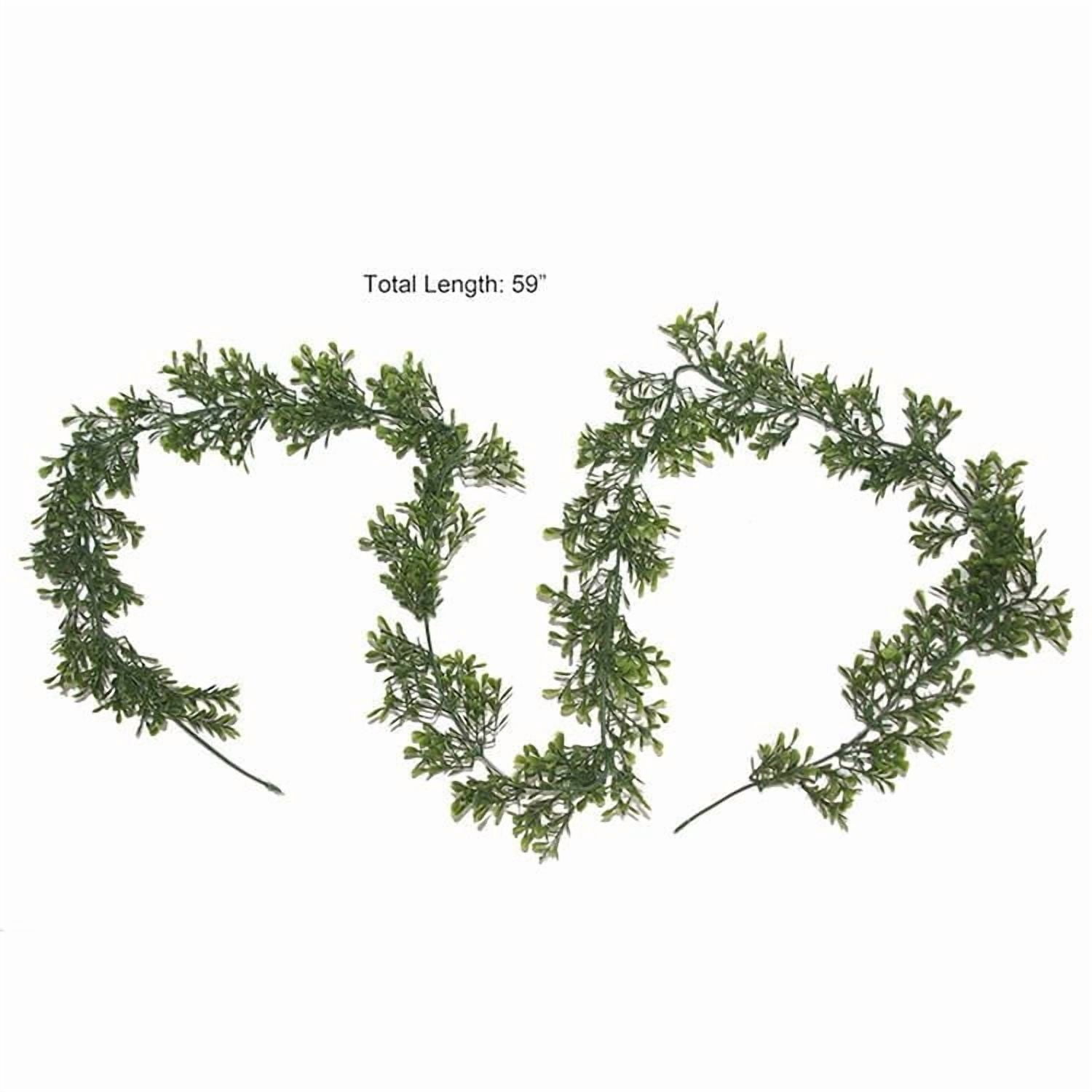 Lerman Decor's Artificial boxwood garland