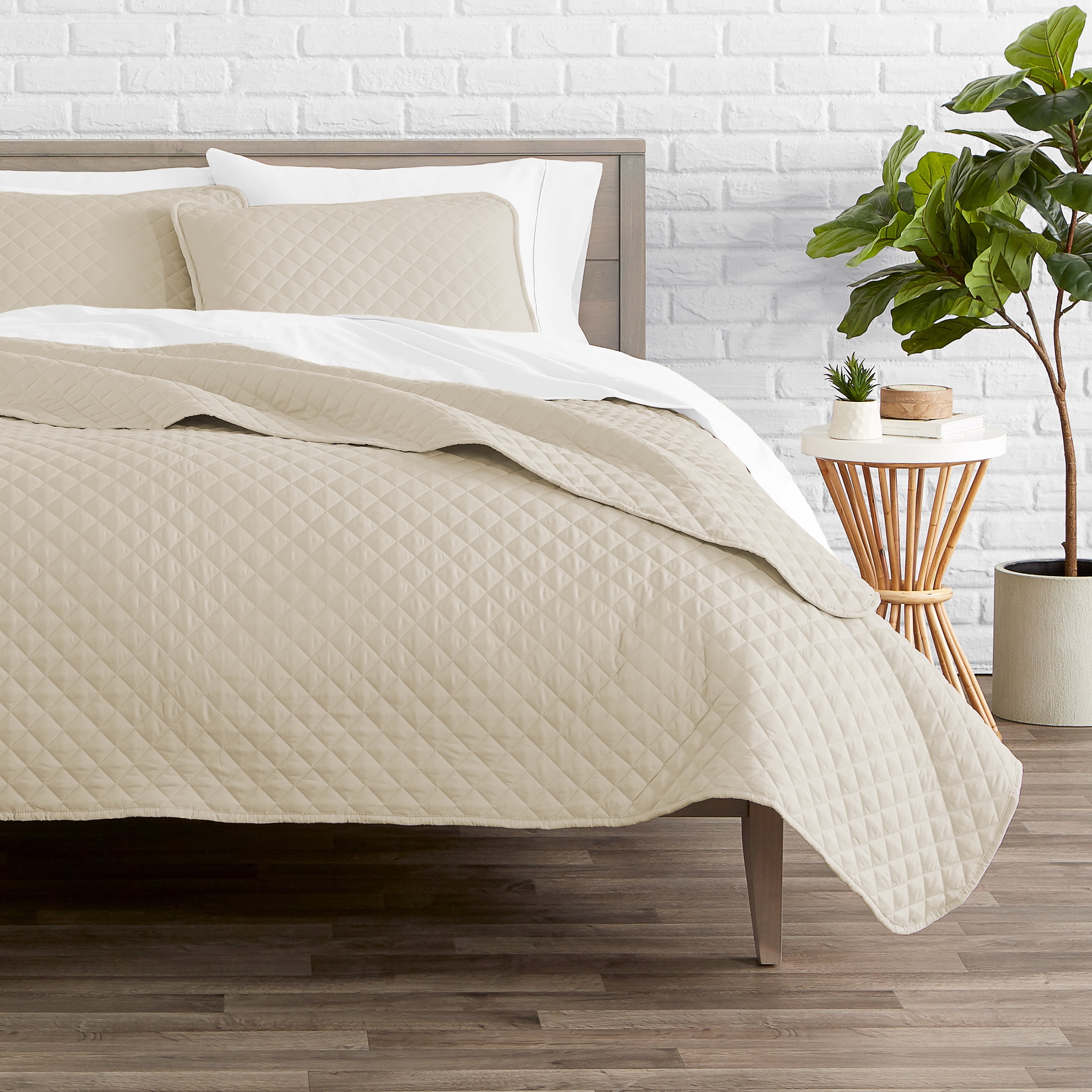 Bare Home Quilt Set - 3 Piece - Diamond Stitched Bedspread Coverlet - King, Sand