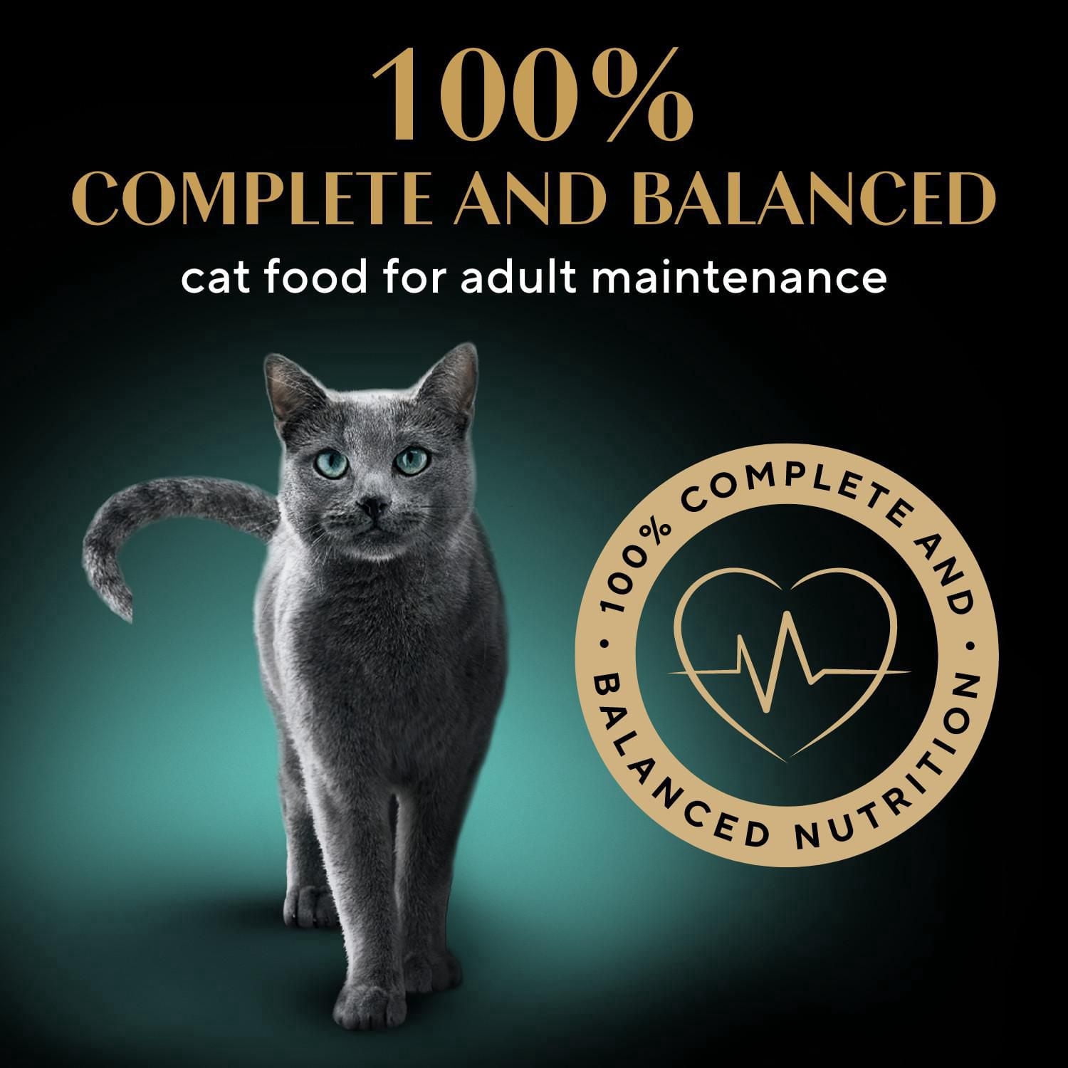 Nourriture humide pour chats adultes SHEBA GRAVY INDULGENCE PERFECT PORTIONS en format variété, repas au poulet et repas au bœuf dans une généreuse sauce