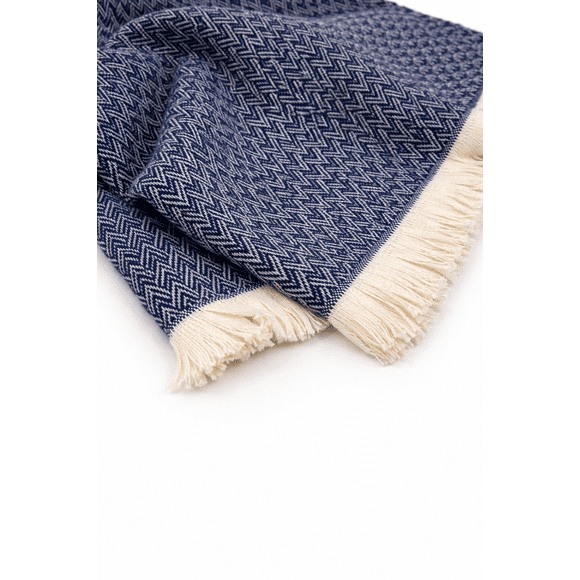 Silk & Sage Foxy Premium Throw - Made in Portugal - Navy