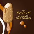 thumbnail image 4 of Magnum Double™ Caramel Doré Barre de Crème Glacée, 4 of 9