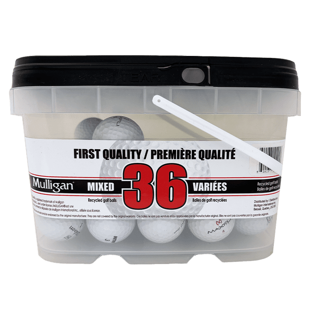 Balles de Golf Recyclées Blanches Mixtes, Lot de 36 par Mulligan, dans un Seau Réutilisable Transparent avec Couvercle Noir et Poignée Blanche. le Seau Contient des Balles de Golf Recyclées de Marque Assortie Contrôlées pour la Qualité, Idéal pour la Pratique, le Jeu Décontracté et les Amateurs de Golf Écologiques.