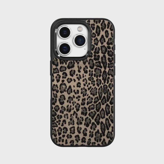 Caseco iPhone 15 Pro Max Case With Mag-Safe - Leopard