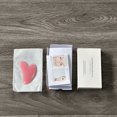 thumbnail image 5 of Idée Cadeau de Saint-Valentin : Planche de Gua Sha en Boîte pour Visage SPA Anti-Rides & Massage Corporel, 5 of 5