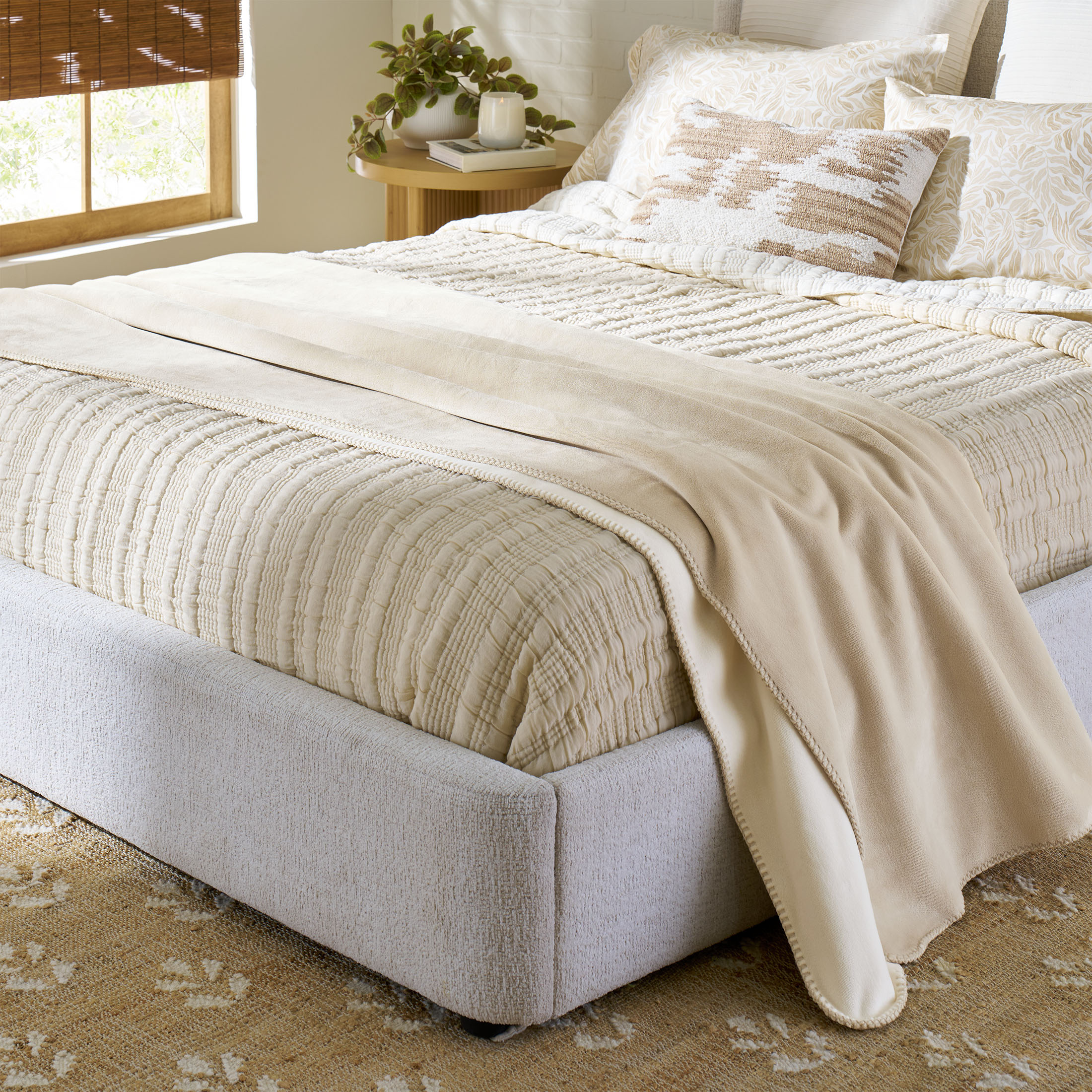 Better Homes & Gardens Bonded Plush Blanket, Beige, King