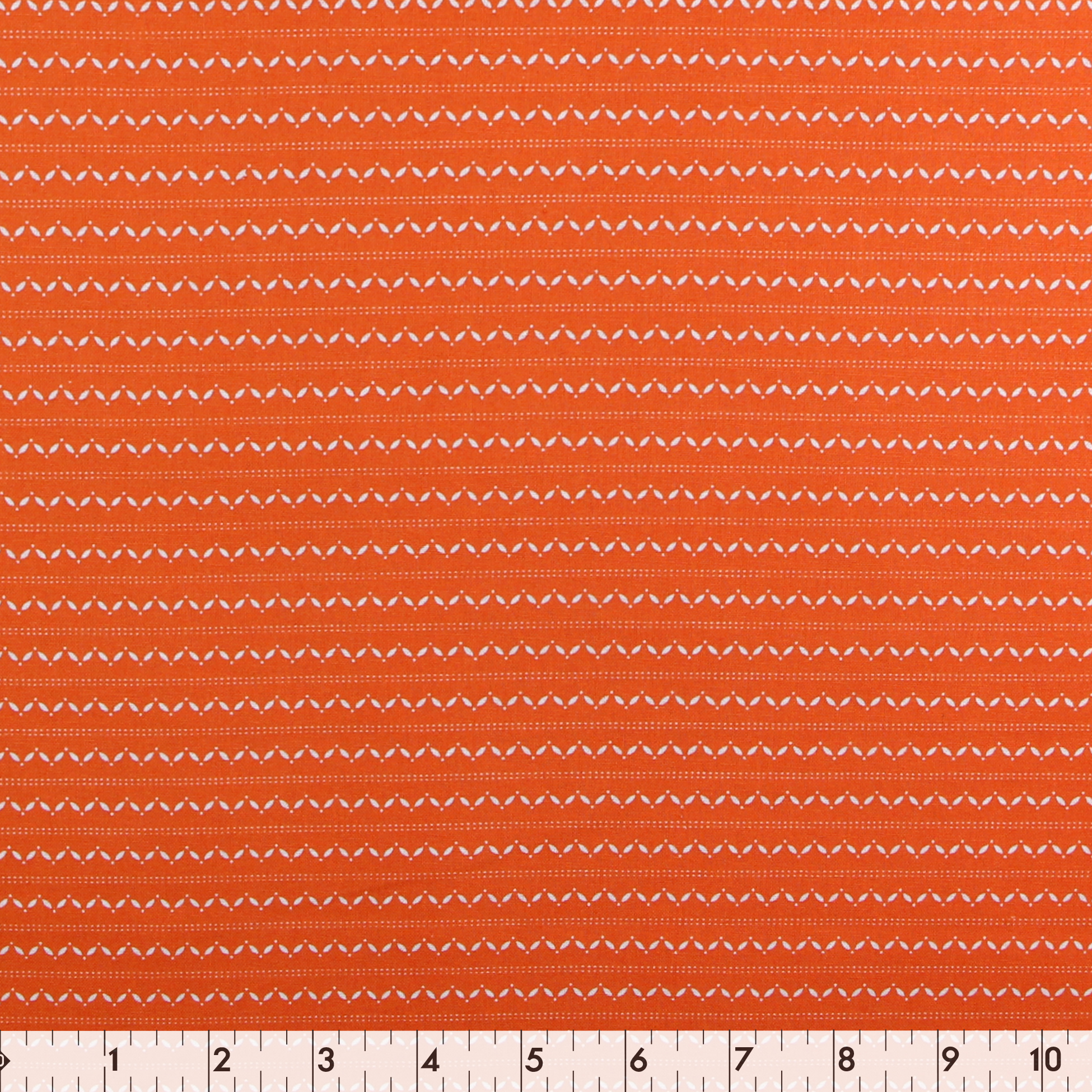 FABRIC CREATIONS orange avec blanc chevrons Stitches tissu fat quarter prédécoupé - 46 cm (18 po) × 53 cm (21 po)/45 cm (17.7 po) × 53 cm (20.9 po), 18x21